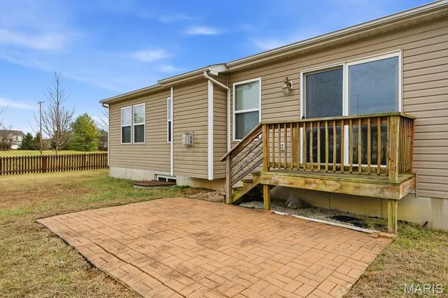 $285,000 | 3837 Winward Way Drive, Swansea, IL 62226