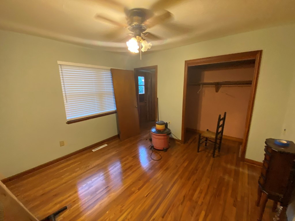 516 Henry Street Aiken, SC 29803 - Photo 7 of 18