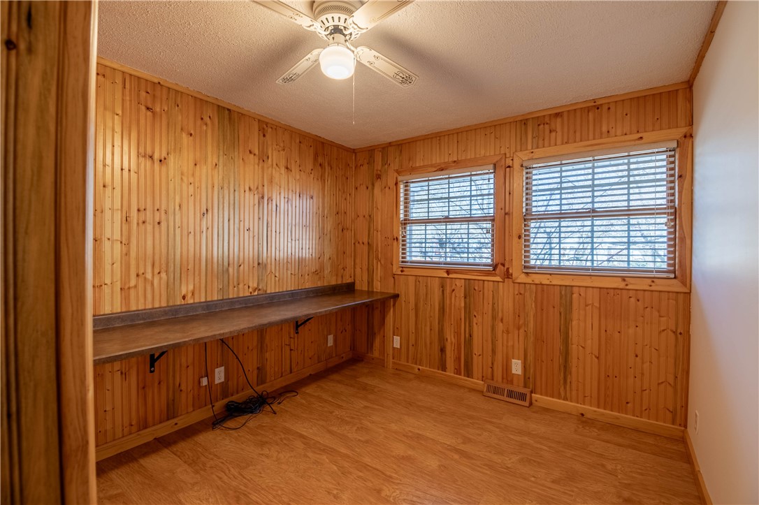1513 East Dickinson Avenue Decatur, IL 62521 - Photo 10 of 26