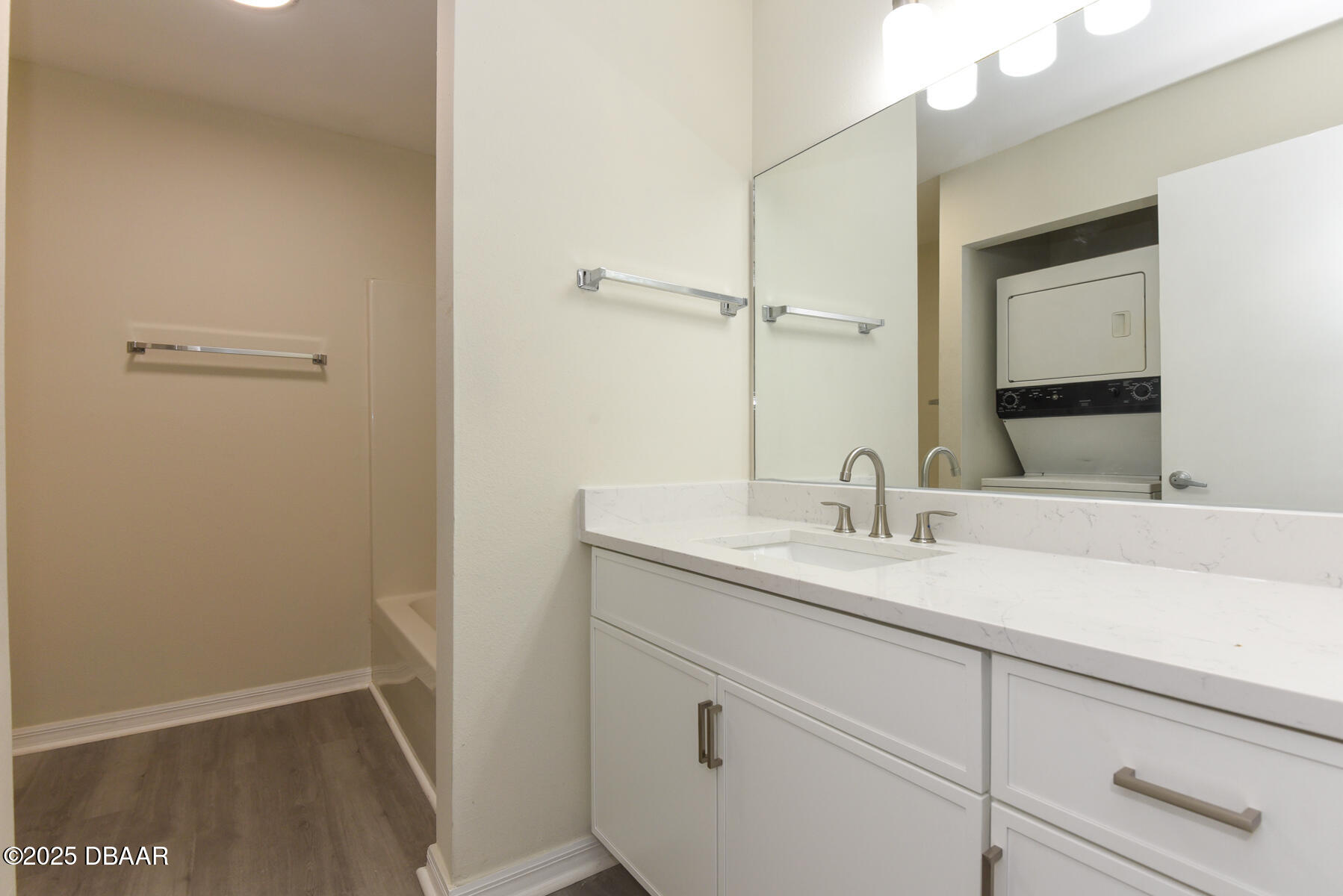 1601 Big Tree Road, Unit 1006 Daytona Beach, FL 32119 - Photo 11 of 28 DSC_9643