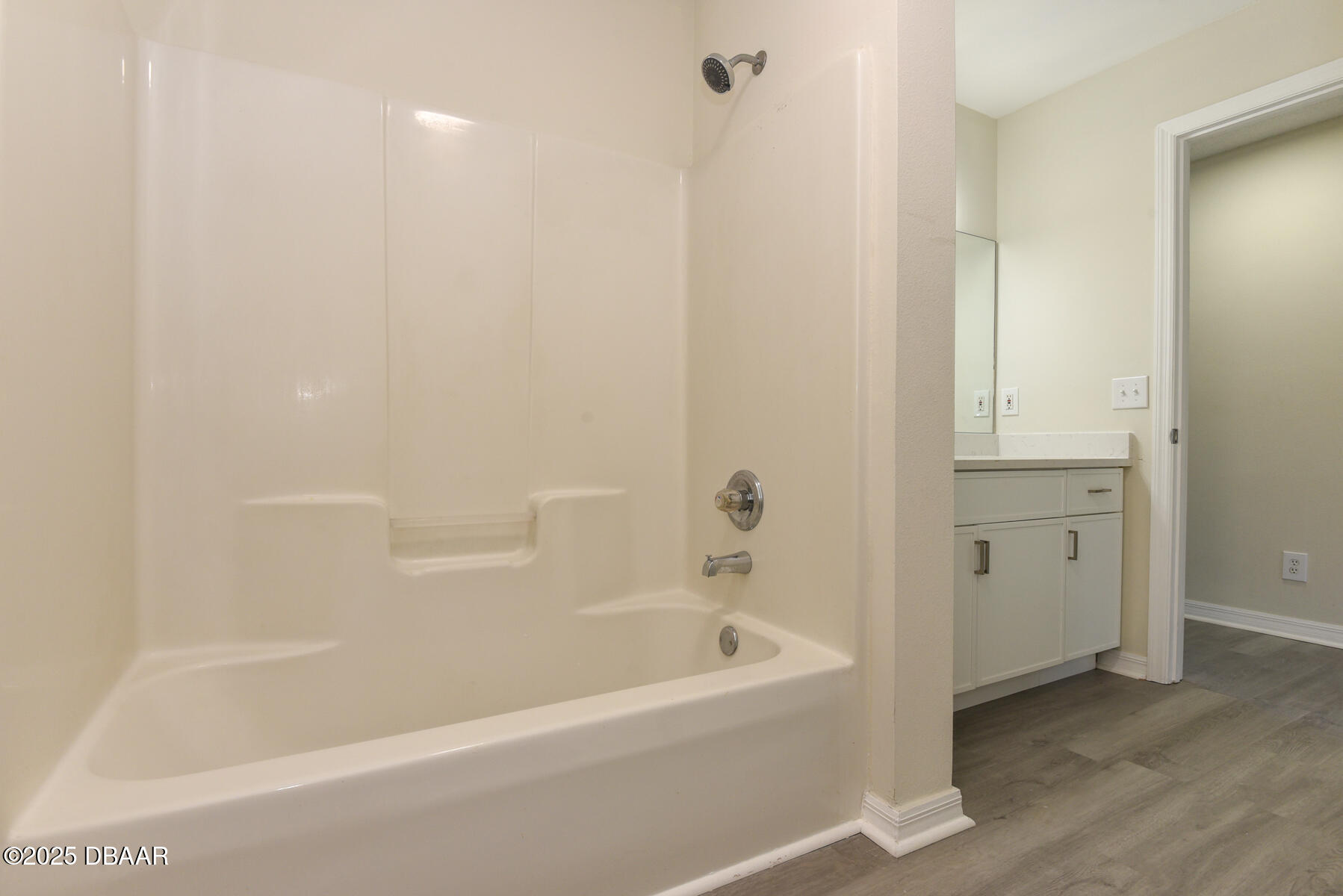 1601 Big Tree Road, Unit 1006 Daytona Beach, FL 32119 - Photo 12 of 28 DSC_9644