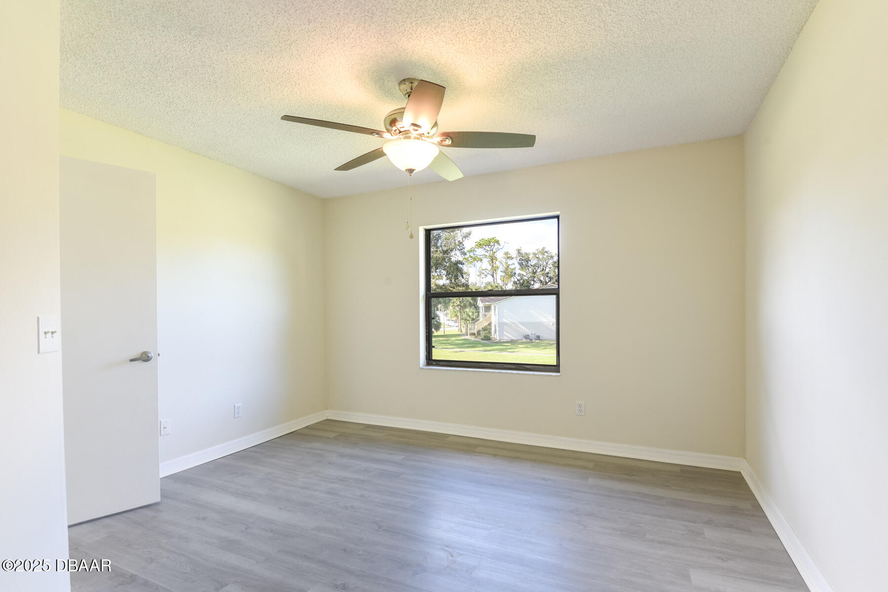 1601 Big Tree Road, Unit 1006 Daytona Beach, FL 32119 - Photo 16 of 28 DSC_9665