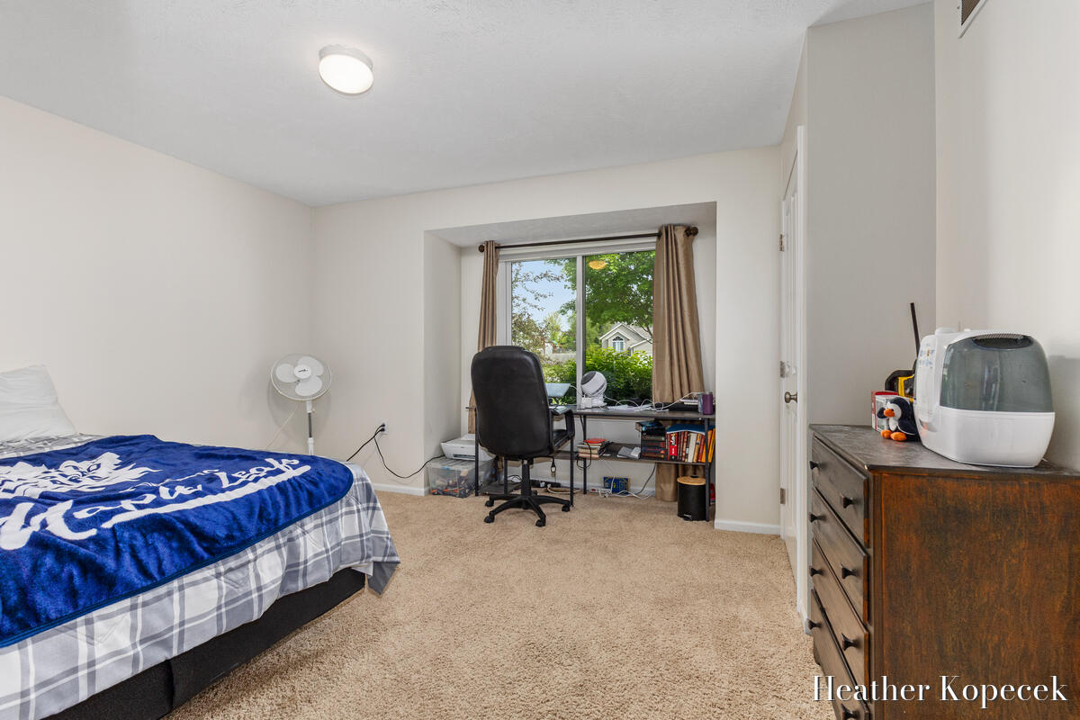 1663 Barnsley Court Southeast Lowell, MI 49331 - Photo 15 of 31 https___photoreal.io_wp-content_photorea