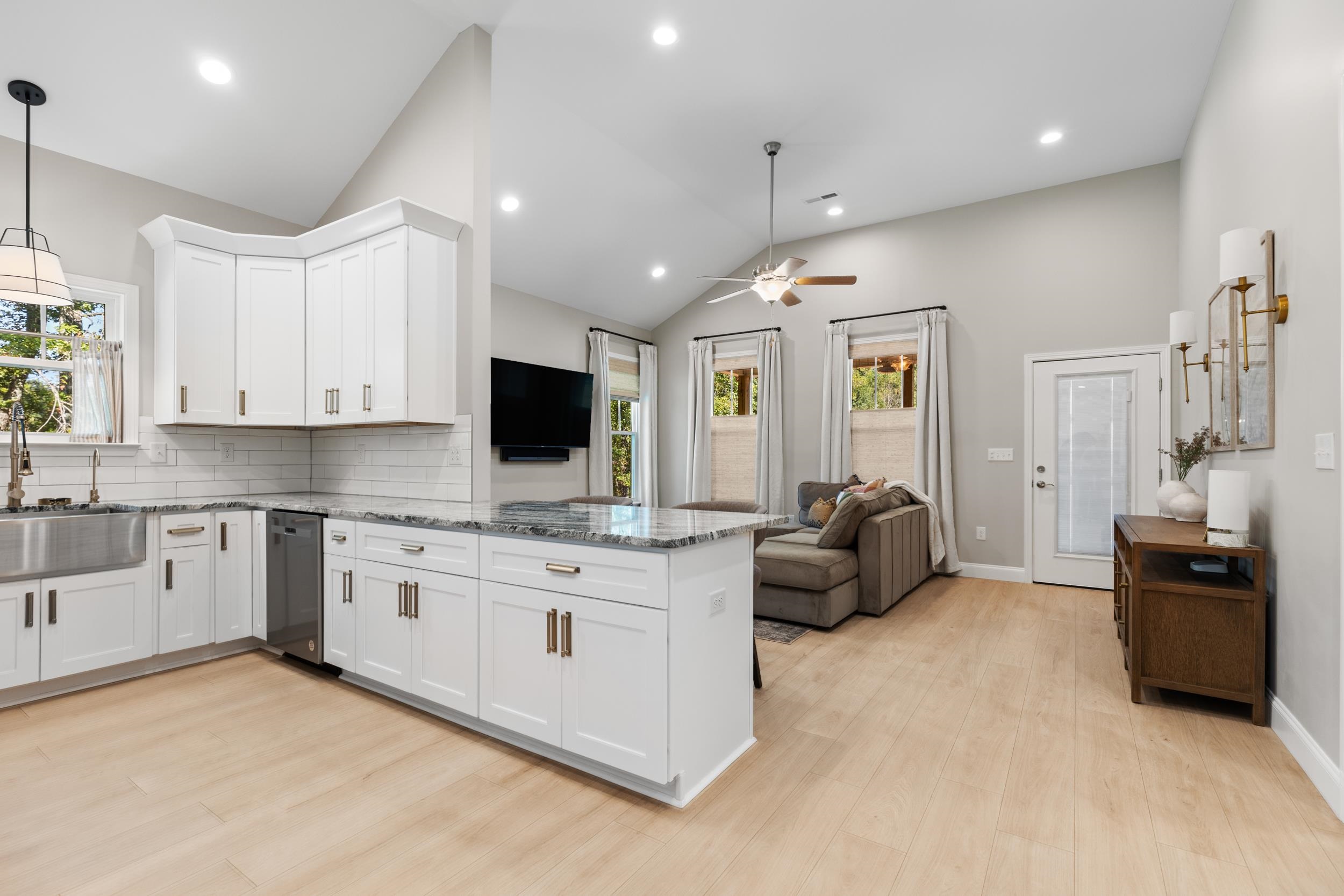 172 Floyd Meadow Drive Inman, SC 29349 - Photo 3 of 45 Gallery Image 3