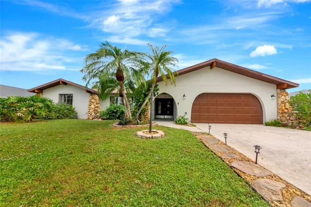 $525,000 | 4656 Alexander Pope Lane, Sarasota, FL 34241