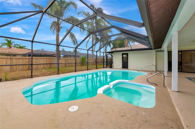 $525,000 | 4656 Alexander Pope Lane, Sarasota, FL 34241