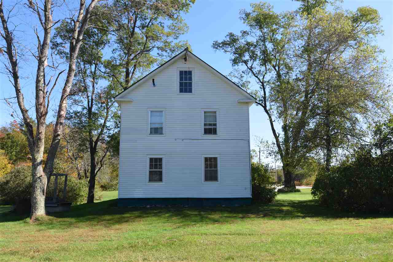 618 Fairgrounds Road Plymouth, NH 03264 - Photo 4 of 33 Gallery Image 4