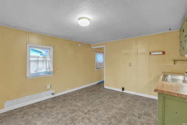 $84,995 | 3240 West Shoreline Drive, Columbia City, IN 46725