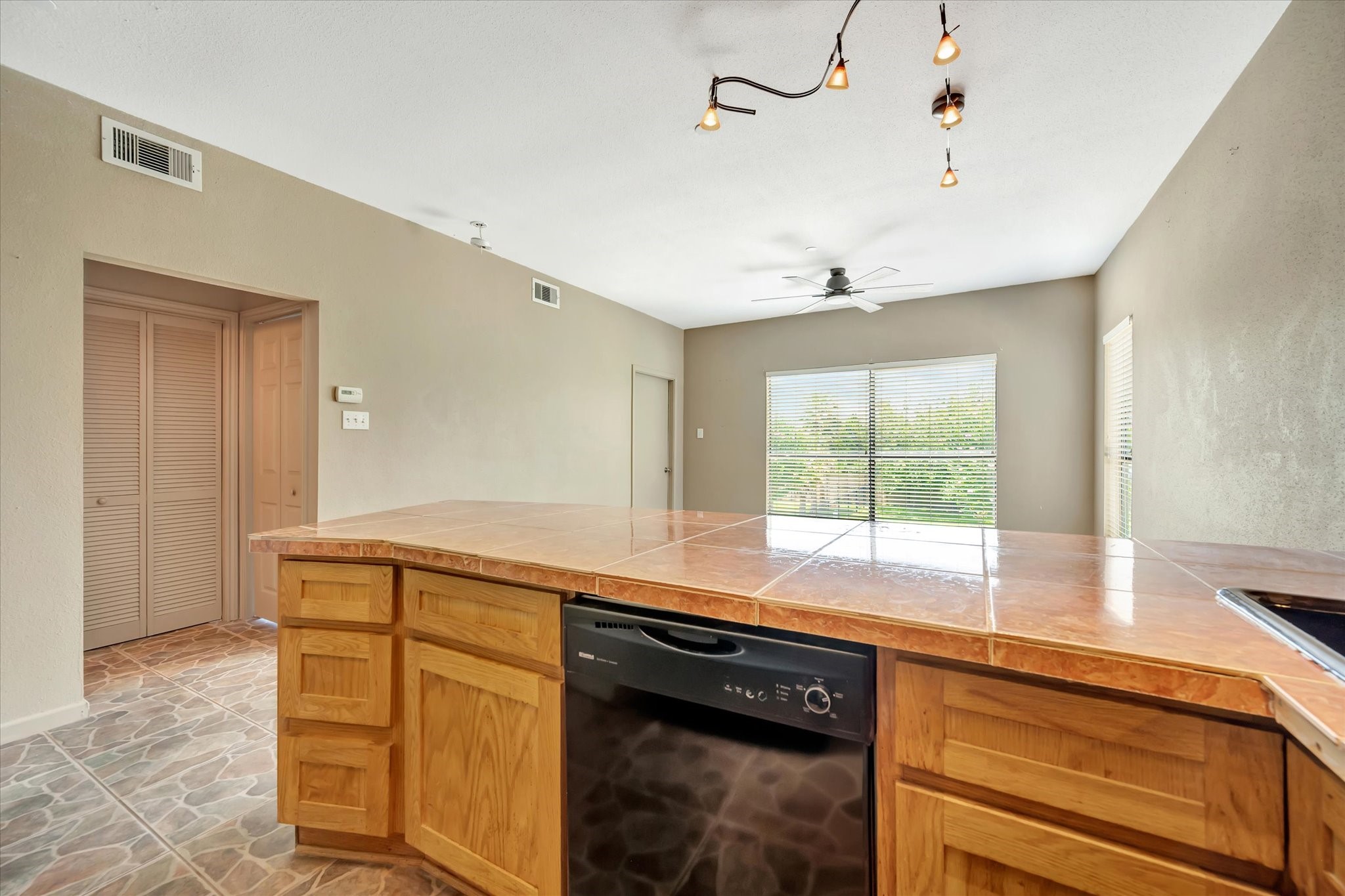 793 Davis Road, Unit 112 League City, TX 77573 - Photo 26 of 36 Gallery Image 26