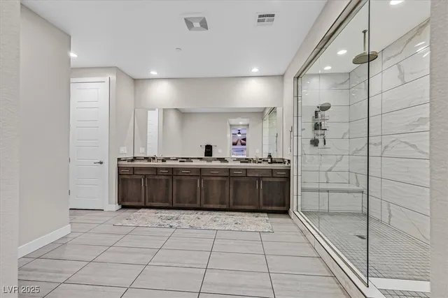 $899,999 | 2583 Hazelburn Drive, Henderson, NV 89044