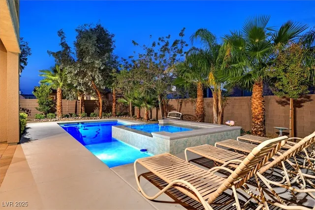 $899,999 | 2583 Hazelburn Drive, Henderson, NV 89044