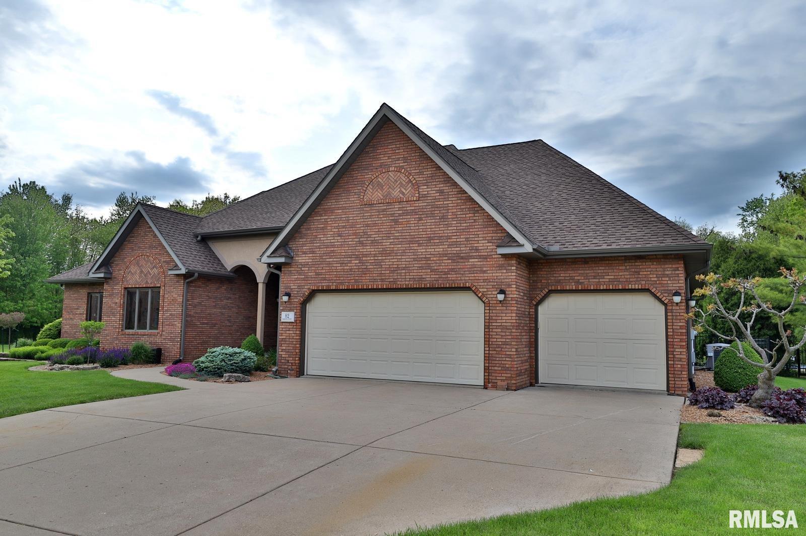 82 Diamond Point Morton, IL 61550 - Photo 1 of 50 Gallery Image 1
