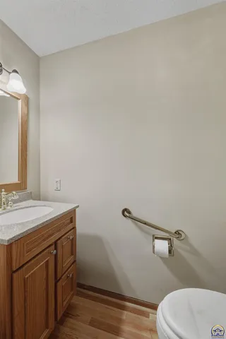 $259,900 | 3540 Southwest Willow Brook Drive, Topeka, KS 66614