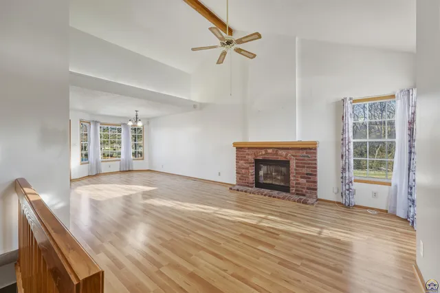 $259,900 | 3540 Southwest Willow Brook Drive, Topeka, KS 66614