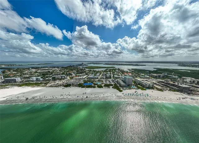 $5,000 | 800 South Boulevard Of The Presidents, Unit 12, Sarasota, FL 34236