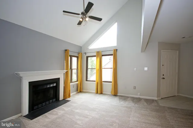 $1,800 | 3801 Ski Lodge Drive, Unit 205, Burtonsville, MD 20866