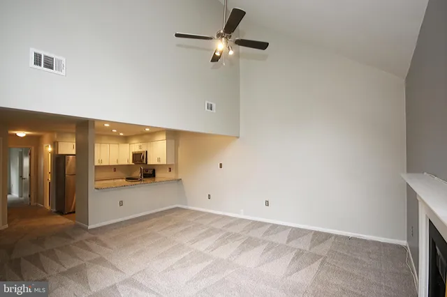 $1,800 | 3801 Ski Lodge Drive, Unit 205, Burtonsville, MD 20866