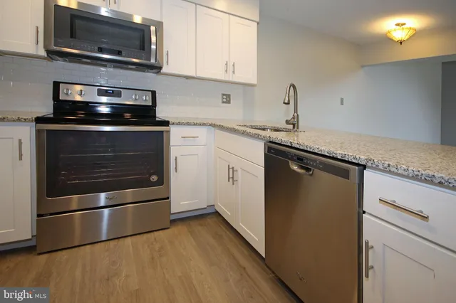 $1,800 | 3801 Ski Lodge Drive, Unit 205, Burtonsville, MD 20866