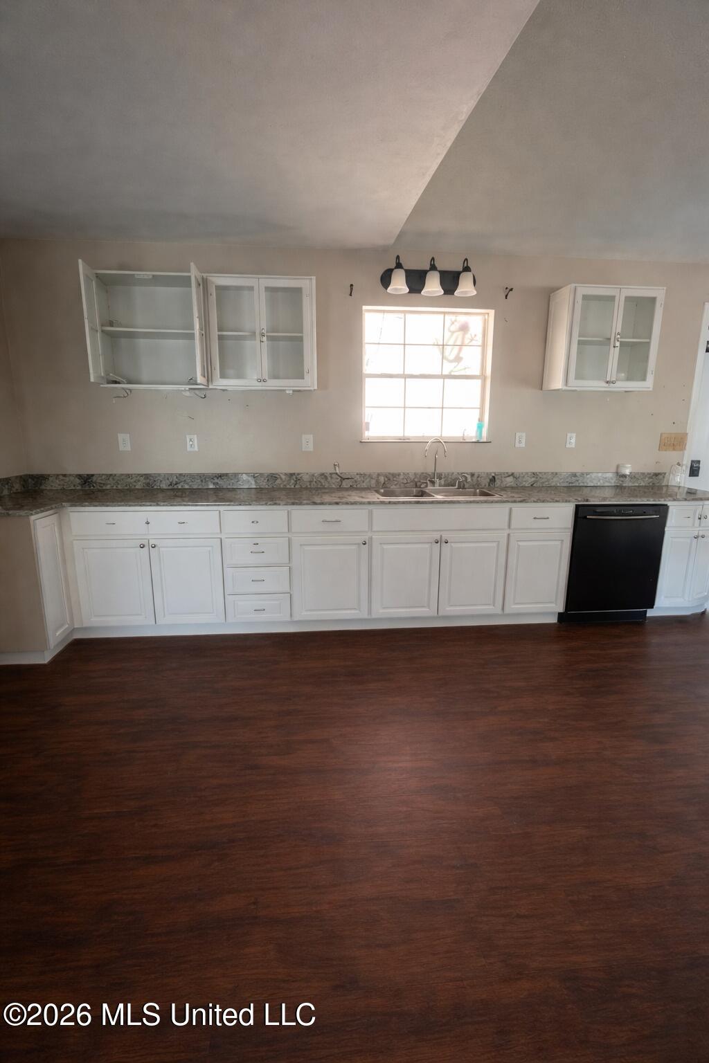 1146 Johnston Chapel Road Summit, MS 39666 - Photo 8 of 26 f32e8f5a-63ed-4c9a-94c3-3744645534ce