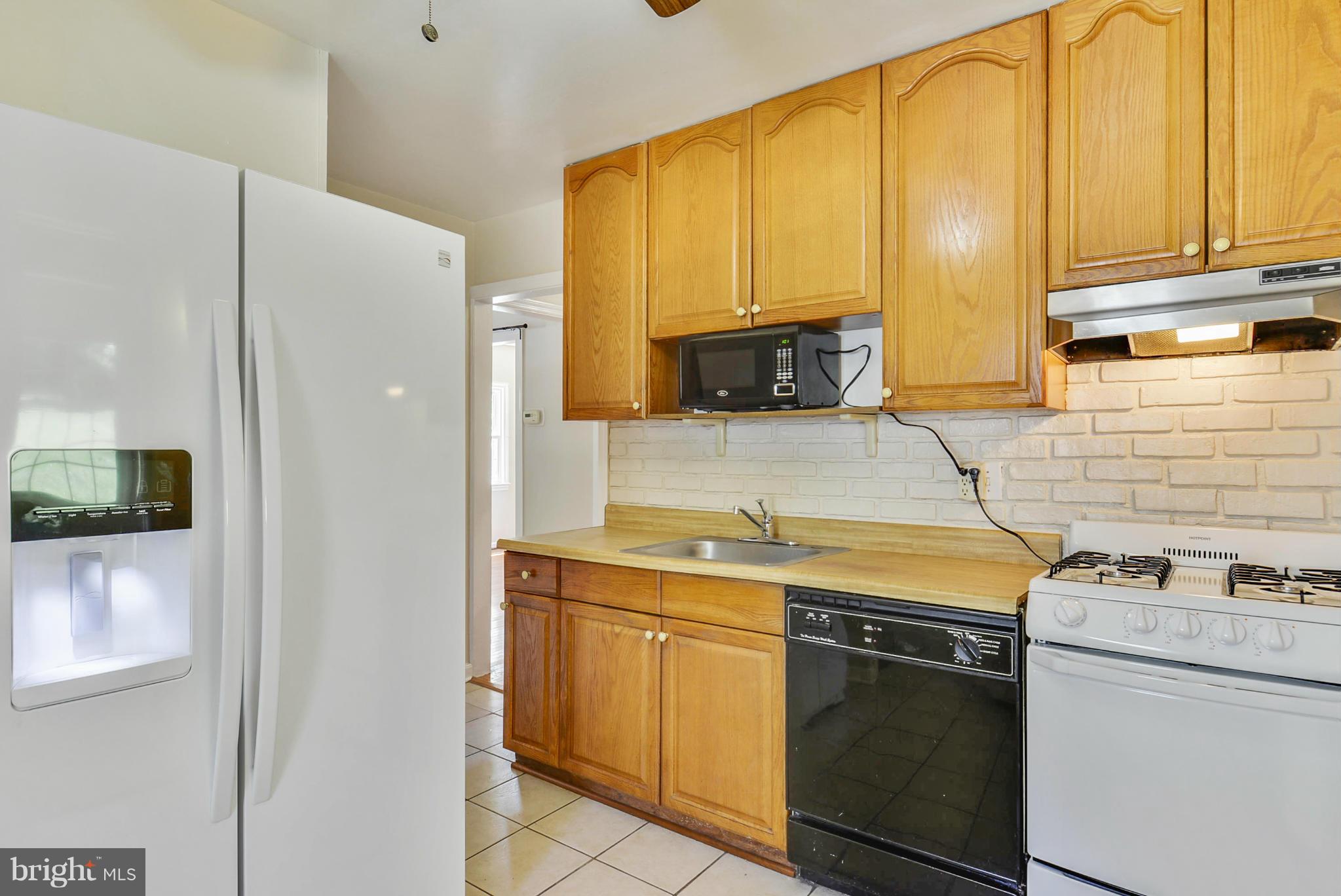 4507 Mahan Road Silver Spring, MD 20906 - Photo 16 of 30 Kitchen