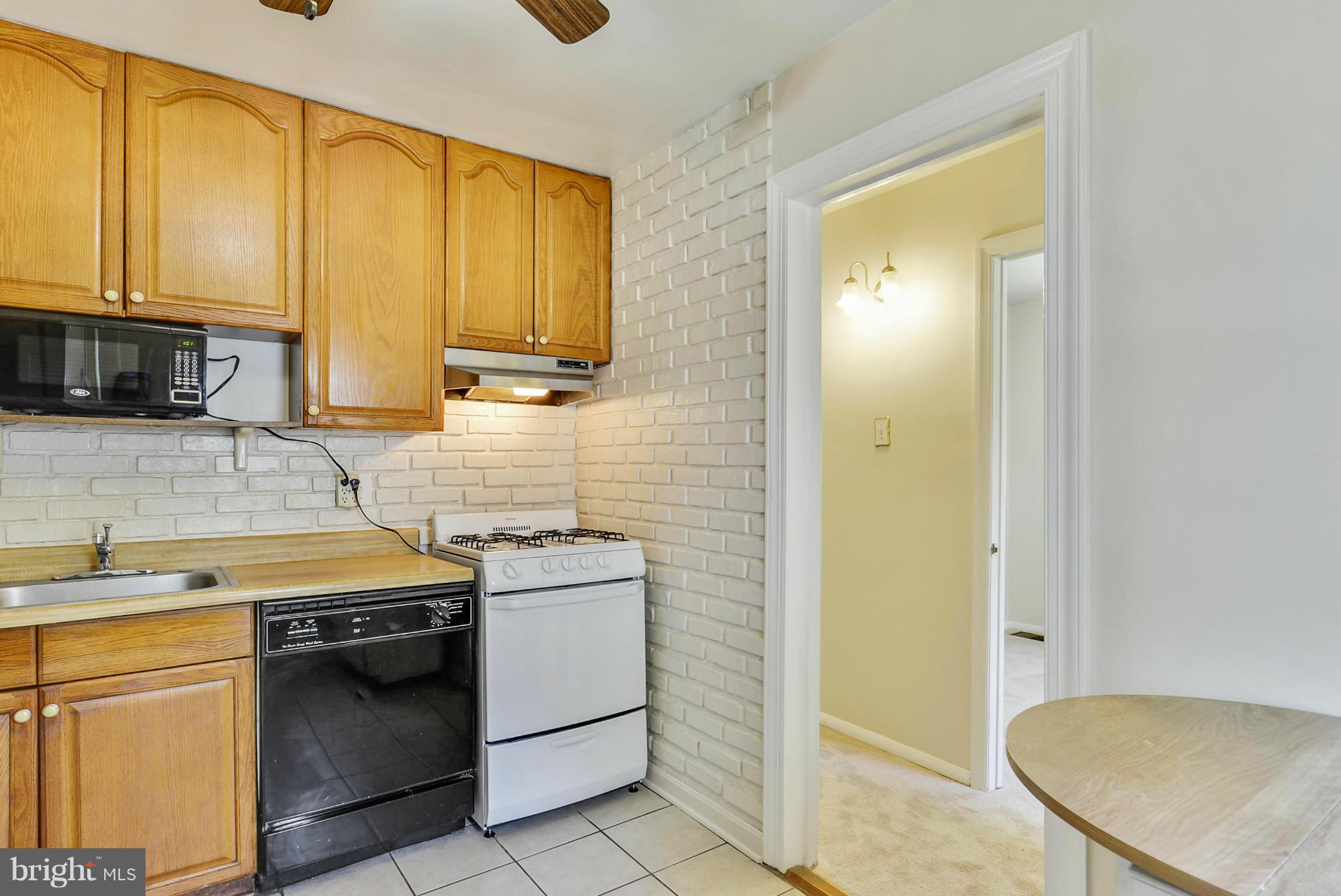 4507 Mahan Road Silver Spring, MD 20906 - Photo 17 of 30 Kitchen