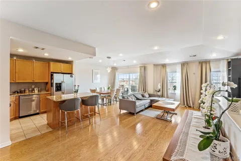 $899,000 | 122-06 Powell Cove Boulevard, Unit 132 | College Point