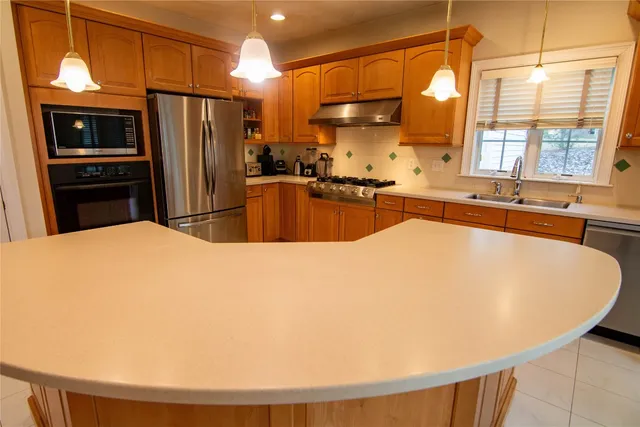 $750,000 | 144 Sunrise Place, Vestal, NY 13850