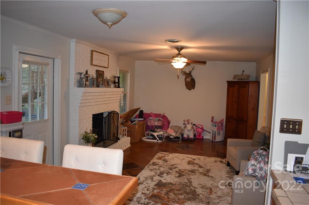536 Old Neal Road Marion, NC 28752 - Photo 11 of 48 Gallery Image 11