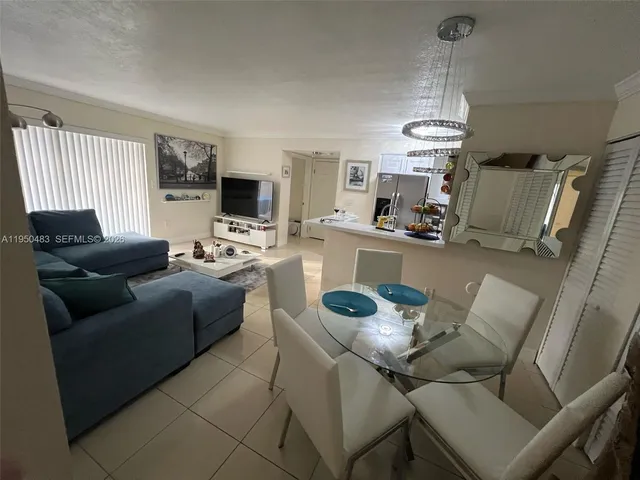 $2,600 | 15241 Southwest 80th Street, Unit 110, Miami, FL 33193