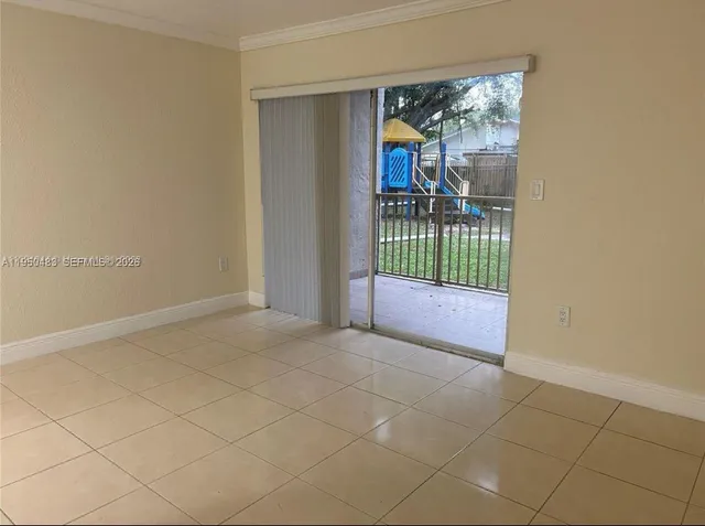 $2,600 | 15241 Southwest 80th Street, Unit 110, Miami, FL 33193