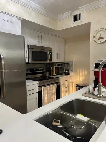 $2,600 | 15241 Southwest 80th Street, Unit 110, Miami, FL 33193