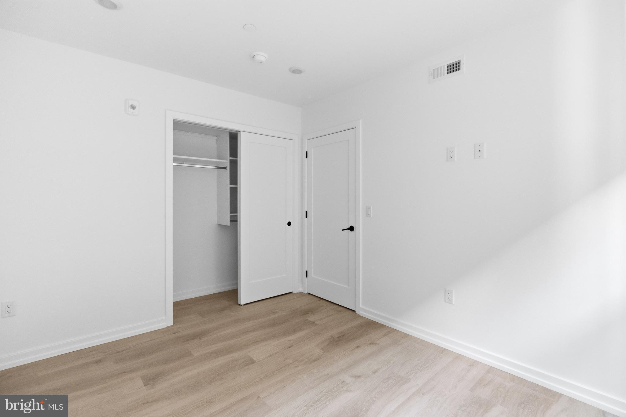 209 New Street, Unit 4F Philadelphia, PA 19106 - Photo 13 of 21