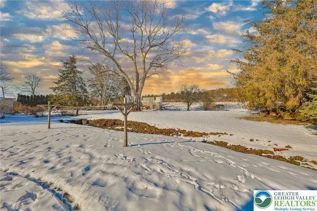 $380,000 | 10365 Old 22, Kutztown, PA 19530