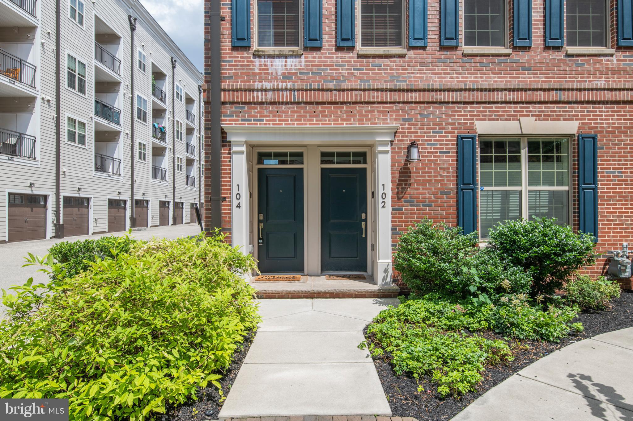 104 Brinley Court Philadelphia, PA 19146 - Photo 3 of 43