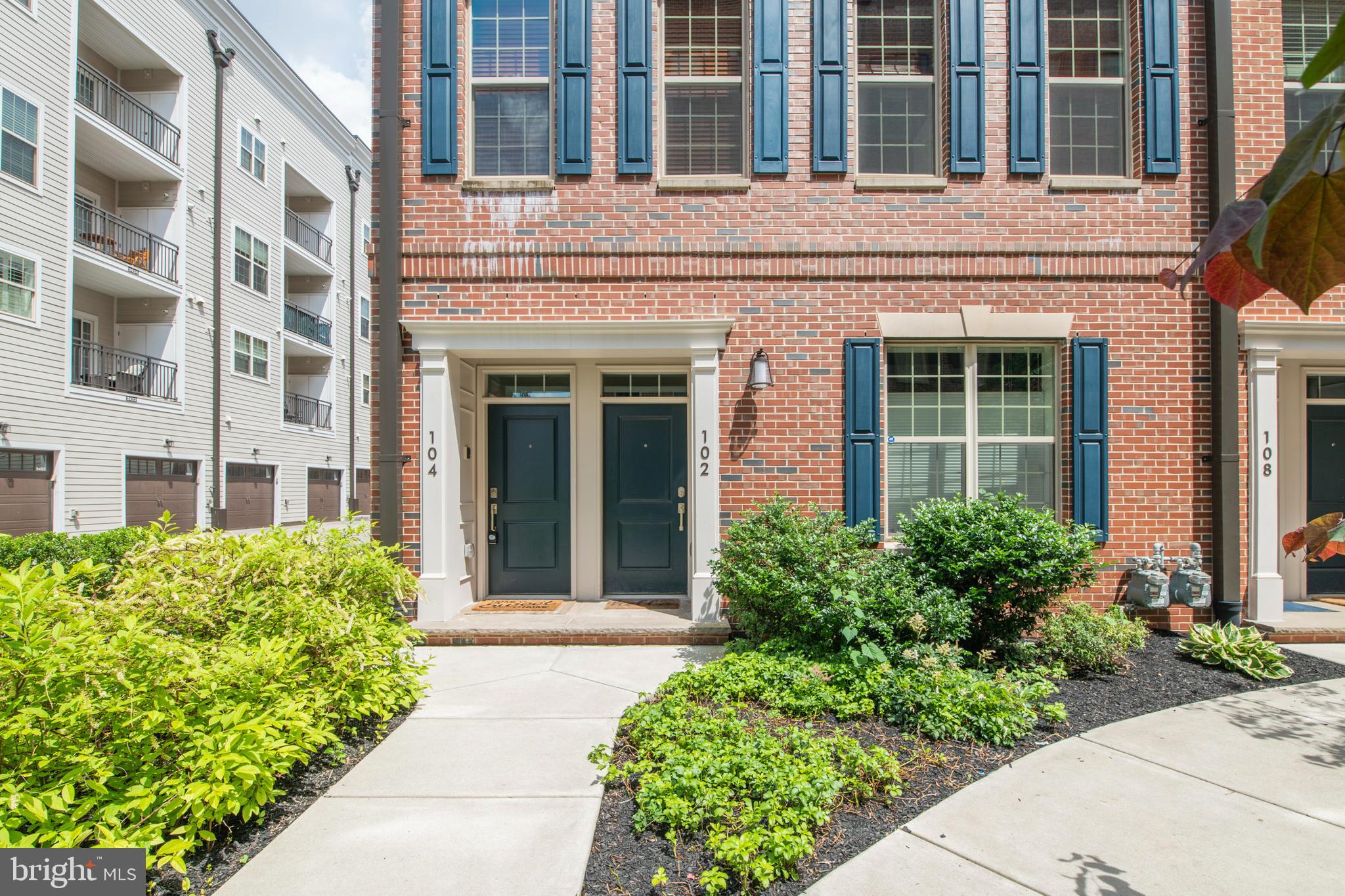 104 Brinley Court Philadelphia, PA 19146 - Photo 4 of 43