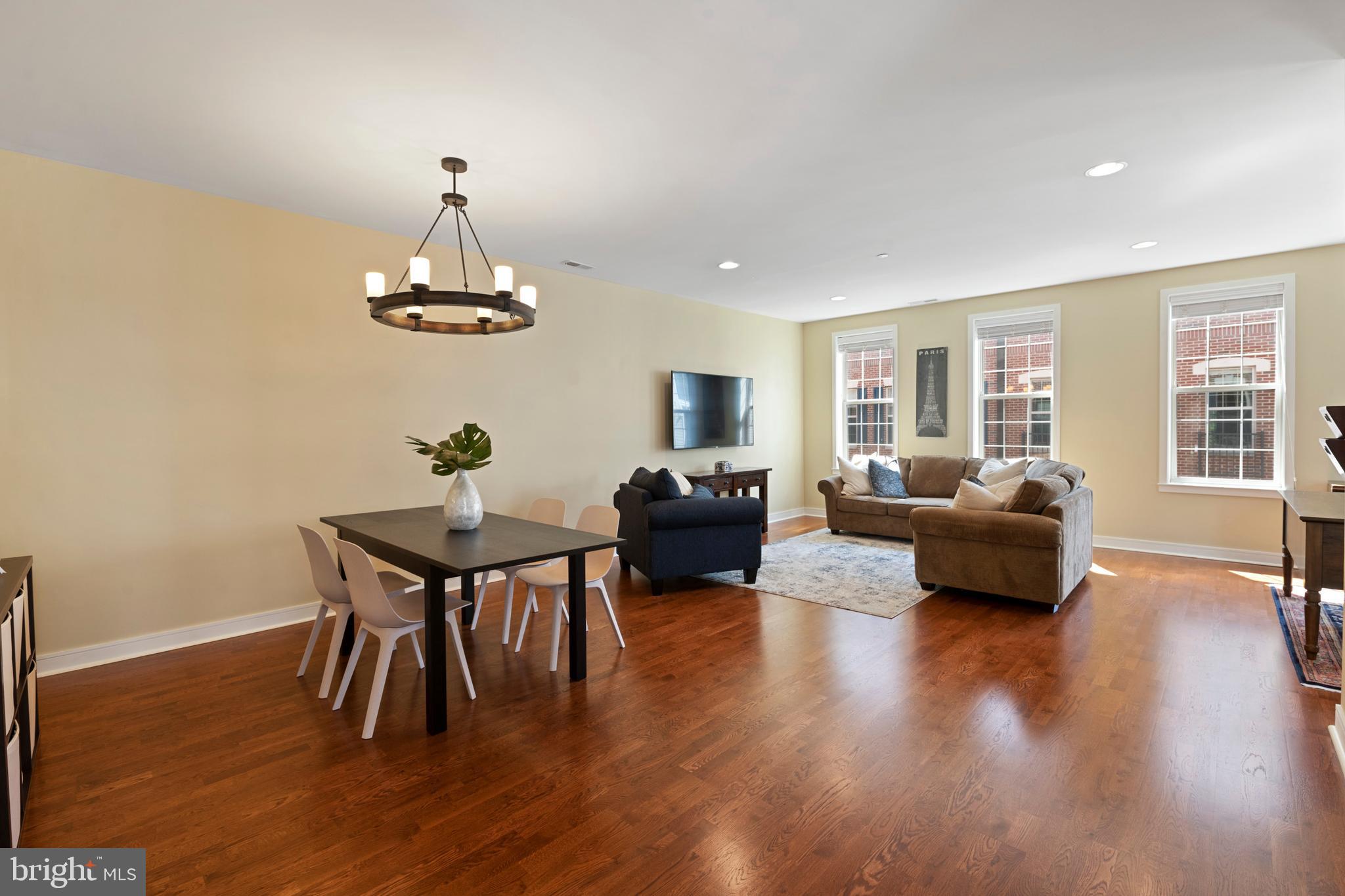 104 Brinley Court Philadelphia, PA 19146 - Photo 10 of 43