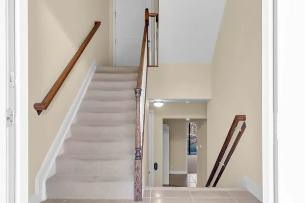 $798,500 | 504 Del Sol Circle, Tequesta, FL 33469