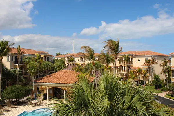 $798,500 | 504 Del Sol Circle, Tequesta, FL 33469