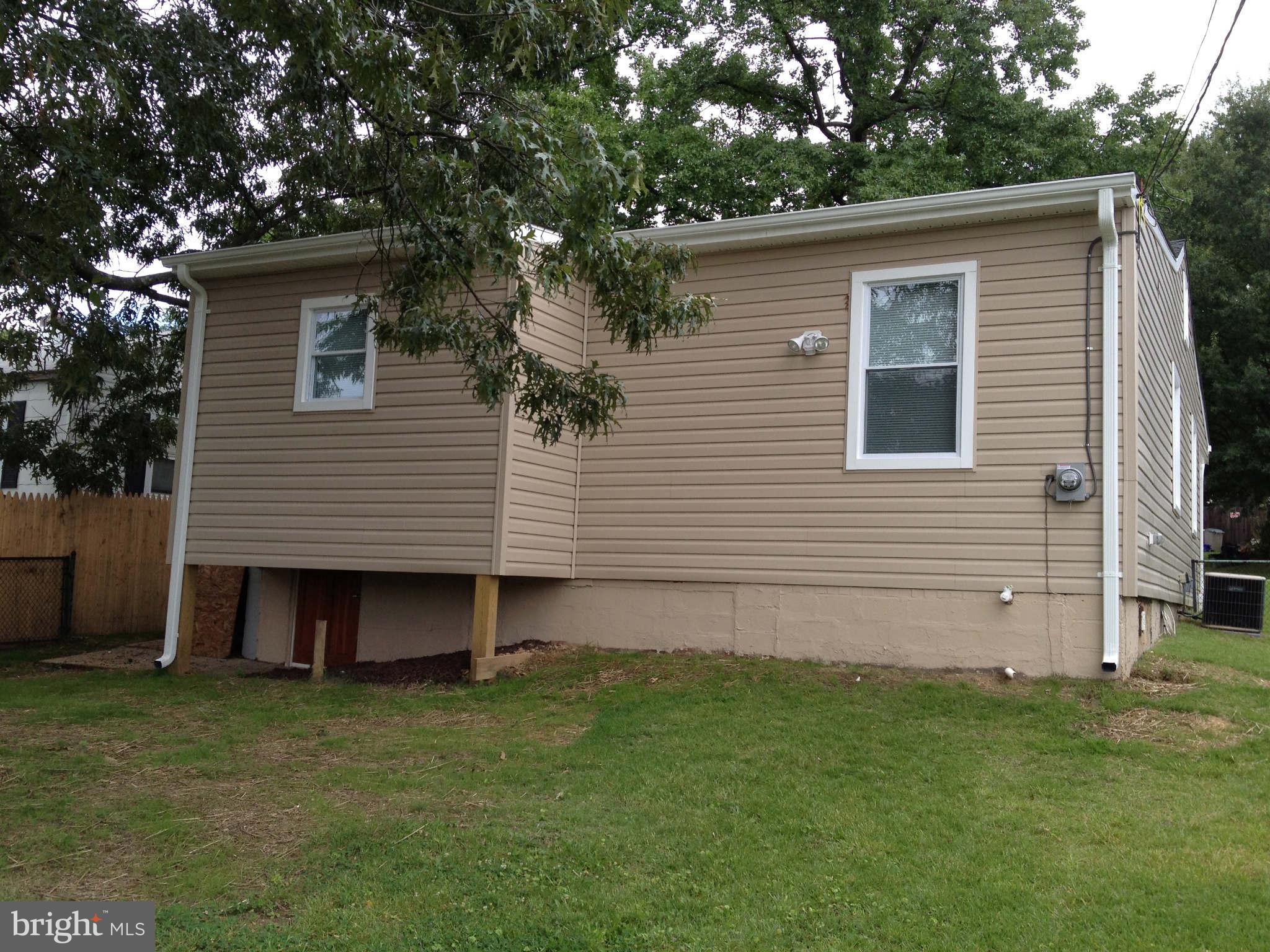 1707 Glen Curtis Road Baltimore, MD 21221 - Photo 13 of 16 Exterior (Rear)