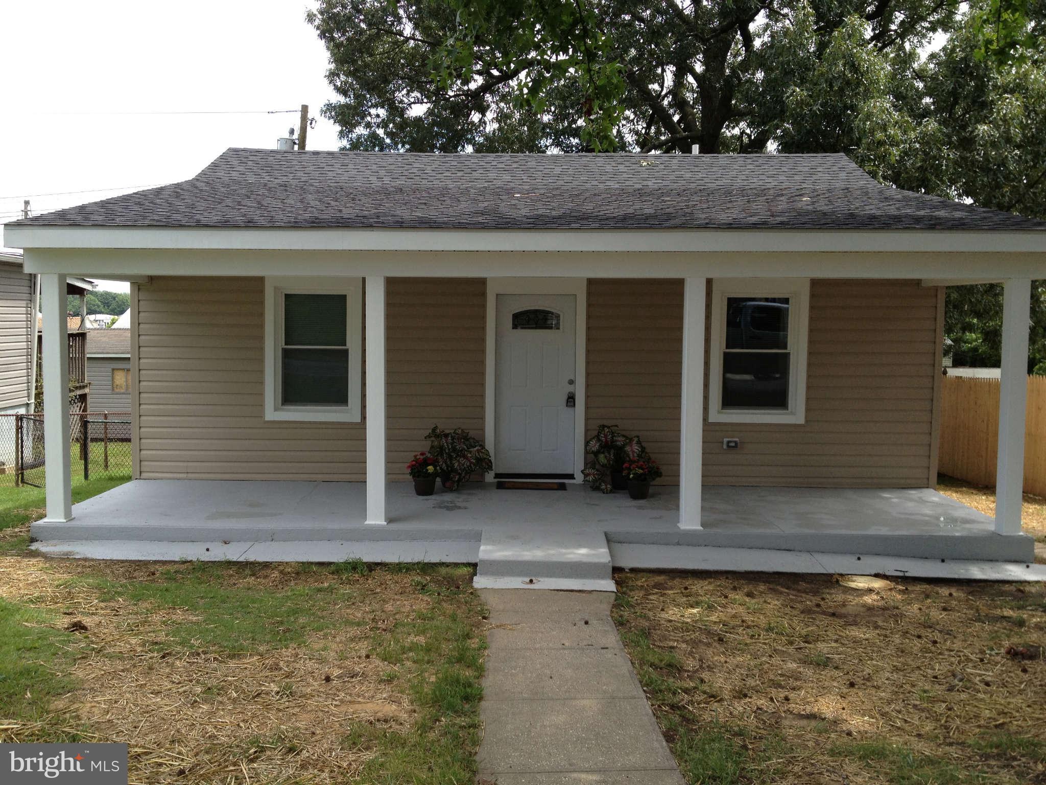 1707 Glen Curtis Road Baltimore, MD 21221 - Photo 16 of 16 Exterior Front