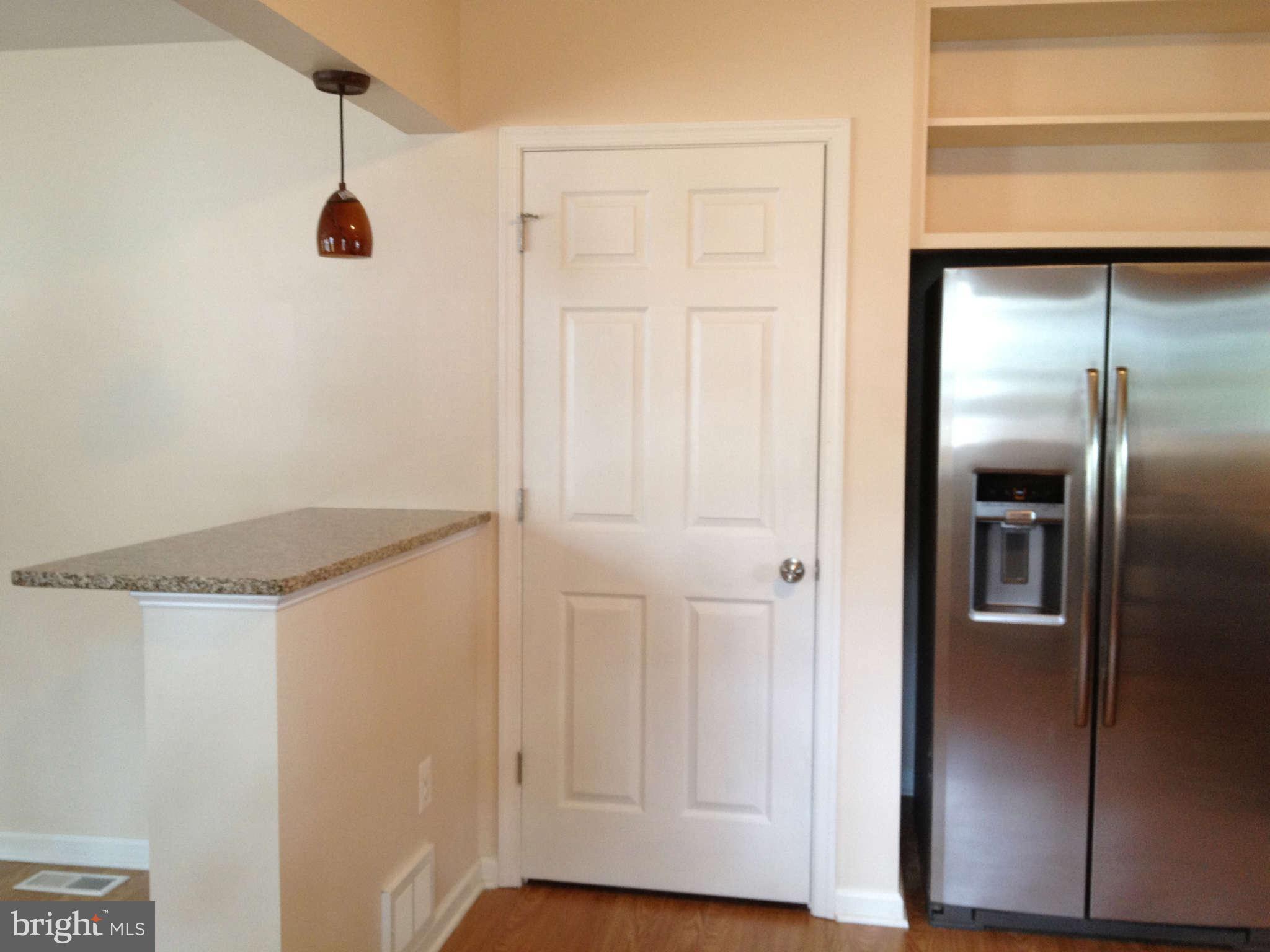 1707 Glen Curtis Road Baltimore, MD 21221 - Photo 8 of 16 Interior General