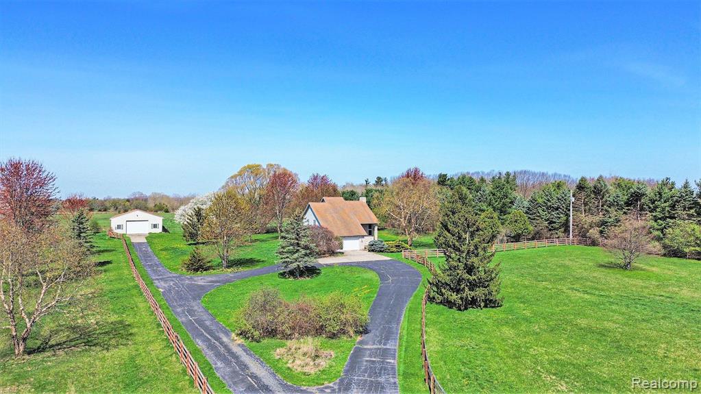 4336 South Irish Road Davison, MI 48423 - Photo 2 of 37