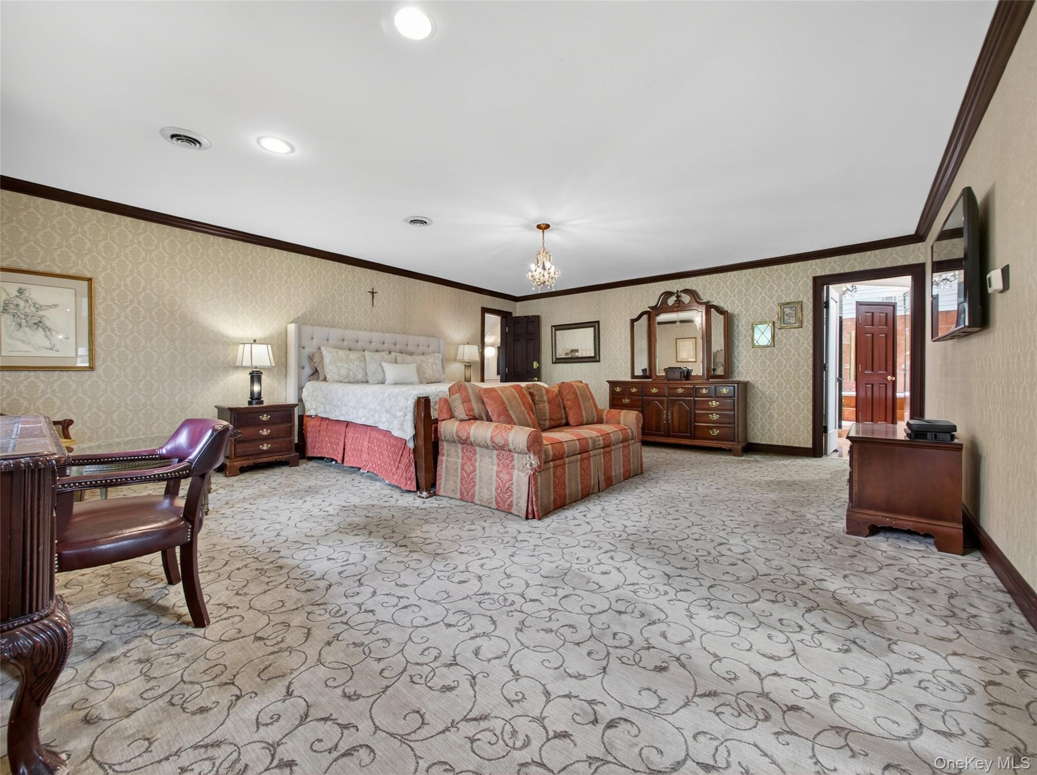 4 Abbey Road West Nyack, NY 10994 - Photo 19 of 48