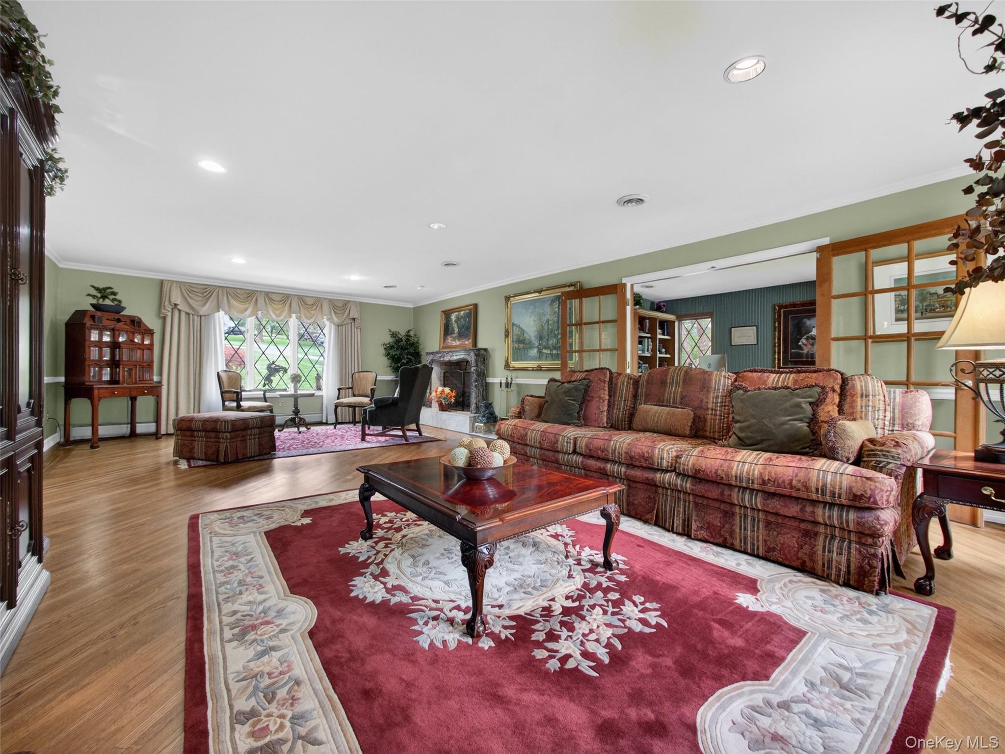 4 Abbey Road West Nyack, NY 10994 - Photo 9 of 48