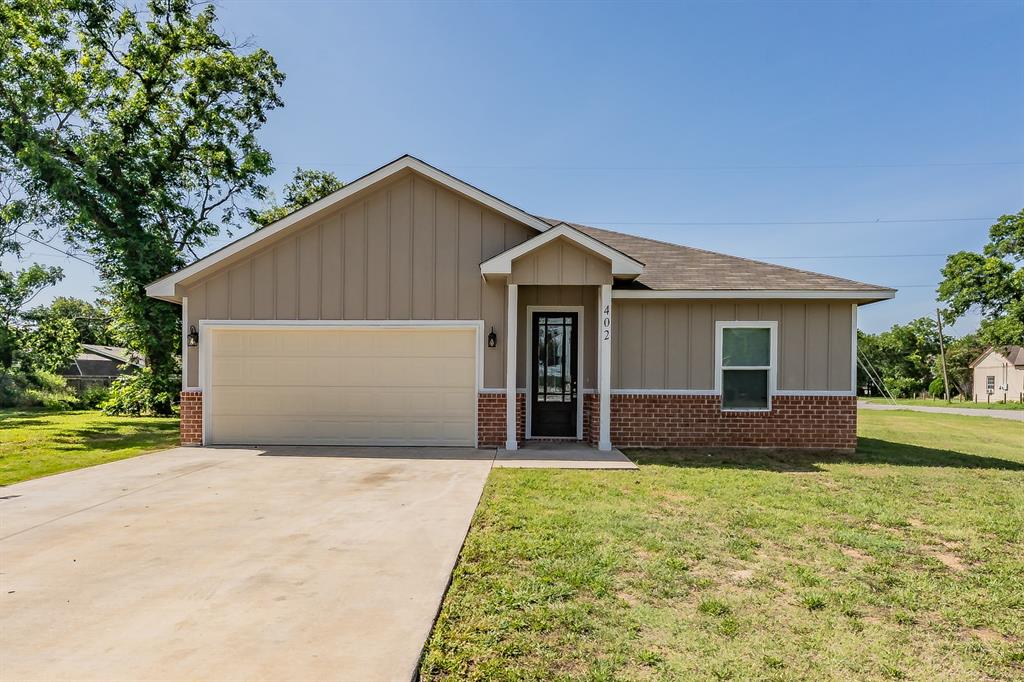 402 Robbins Street Cleburne, TX 76031 - Photo 1 of 40
