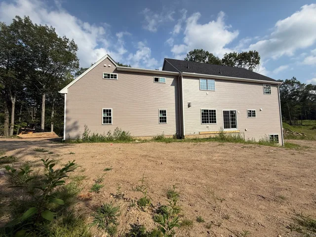 $839,900 | 39 Jerome Avenue, Burlington, CT 06013