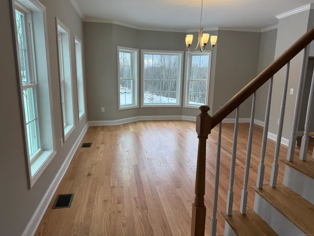 $839,900 | 39 Jerome Avenue, Burlington, CT 06013