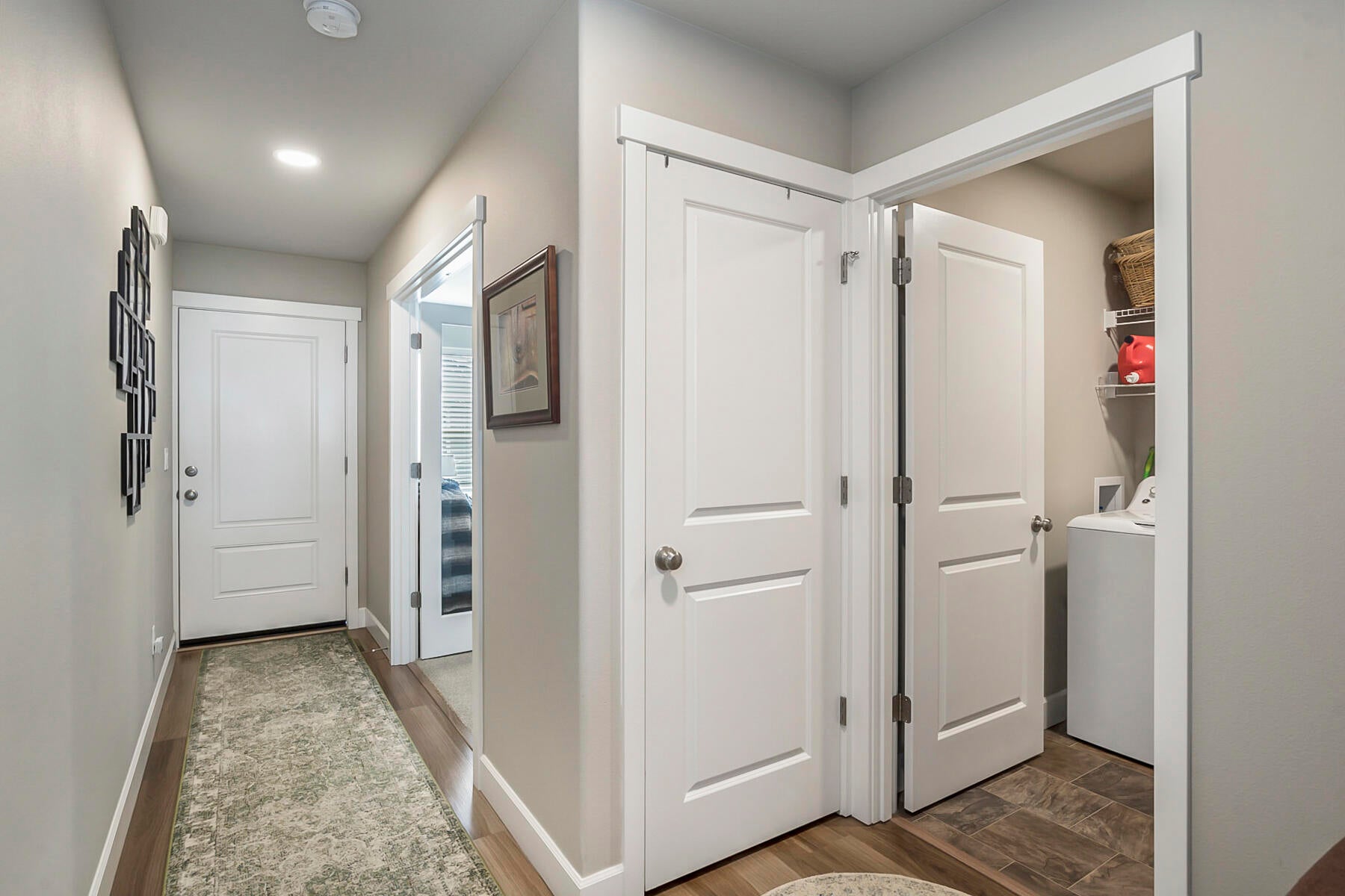 2446 Southwest Newberry Loop Redmond, OR 97756 - Photo 23 of 36 JH5_7167