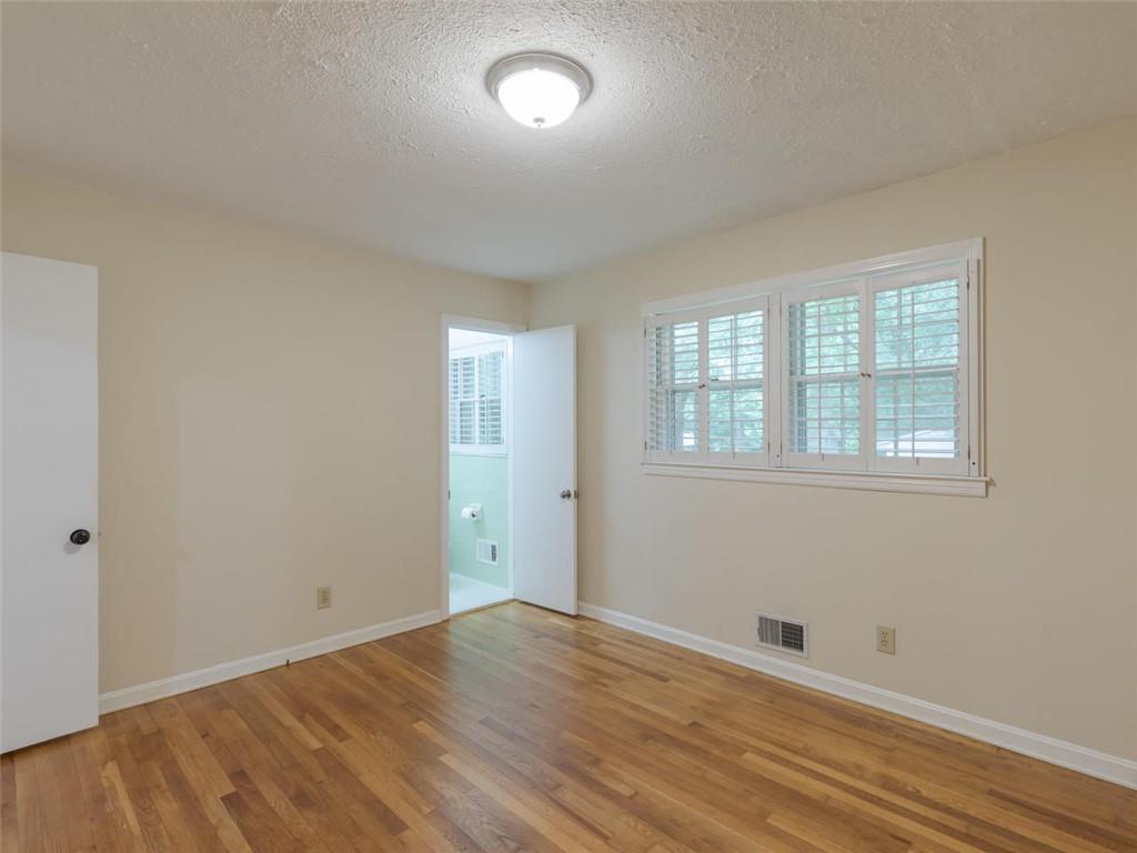1110 Grimes Bridge Road Roswell, GA 30075 - Photo 15 of 31