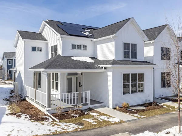 $667,590 | 427 Old Farm Road, South Burlington, VT 05403